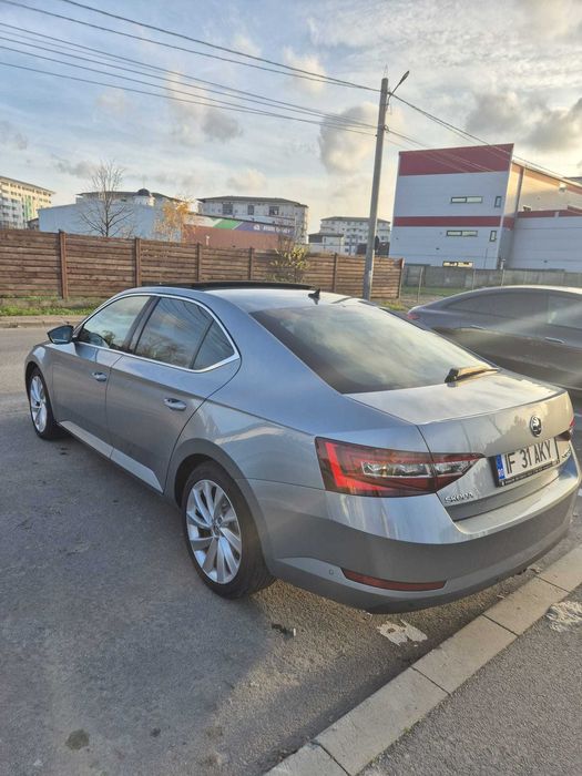 Skoda Superb DSG, piele, trapa, Canton, scaune incalzite, ACC