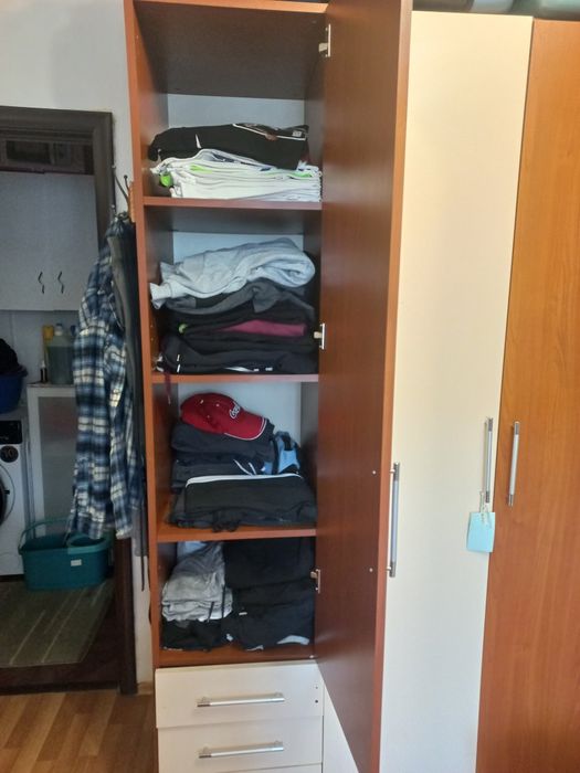 Dulap haine  dormitor