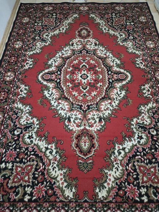 Ковёр 1,8 м × 2,7 м, -