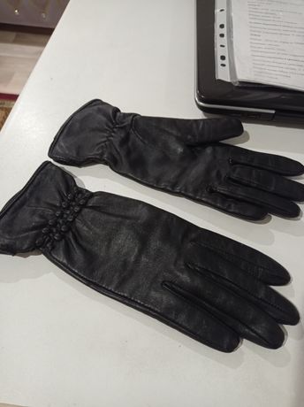 Продам женские новые кожаные перчатки
