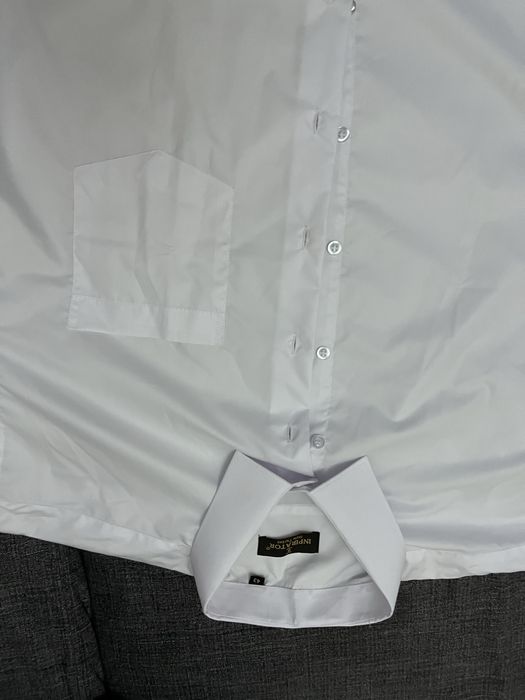 Продам белую рубашку