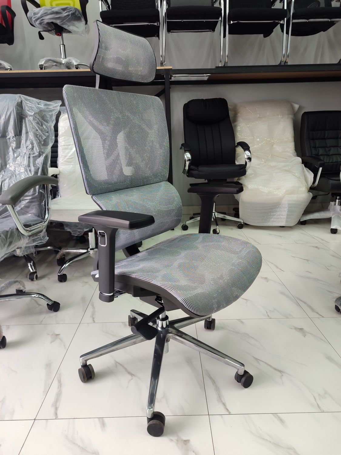 Офисное кресло для руководителя модель 6226 А