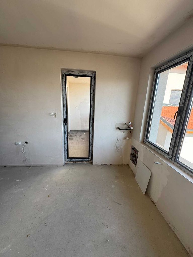 Дава се под наем Двустаен апартамент в Велинград - 58 кв.м за 58000 € - Снимка #1