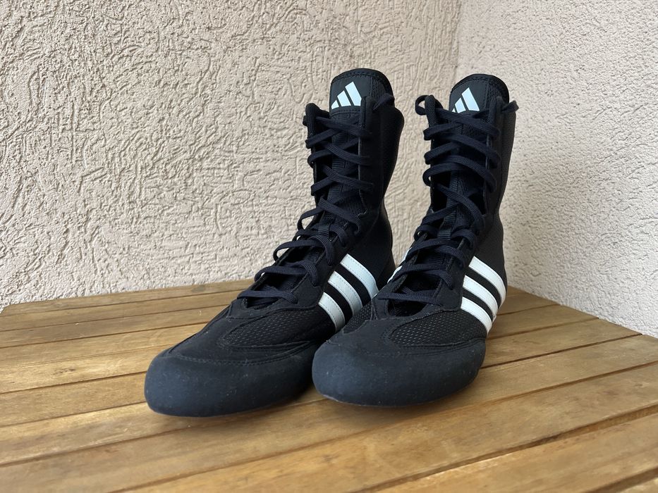 Босьорски обувки Adidas Box Hog 2