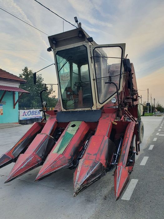Culegatoare de porumb Bourgoin pe 4 randuri