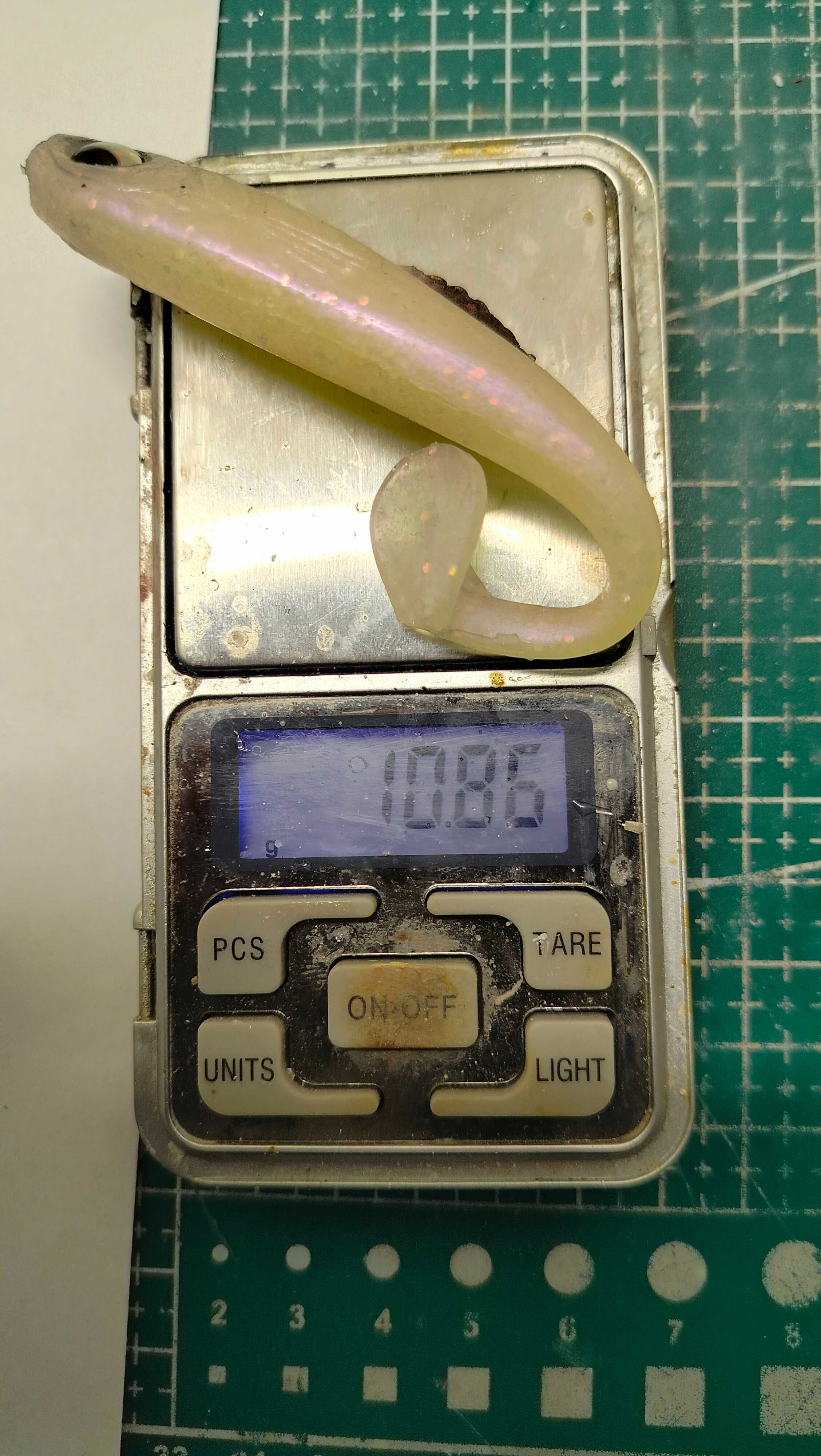силиконова примамка Perch 110