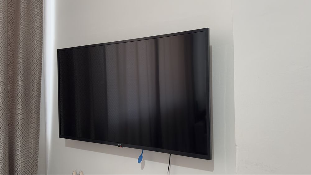 Продам телевизор LG