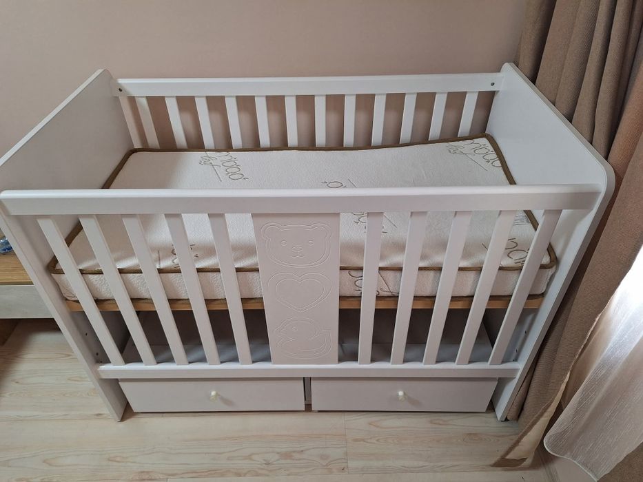 Продавам детска кошара