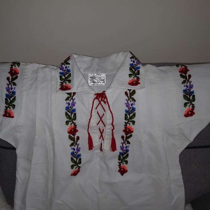Vand camasa populara traditionala pt copii