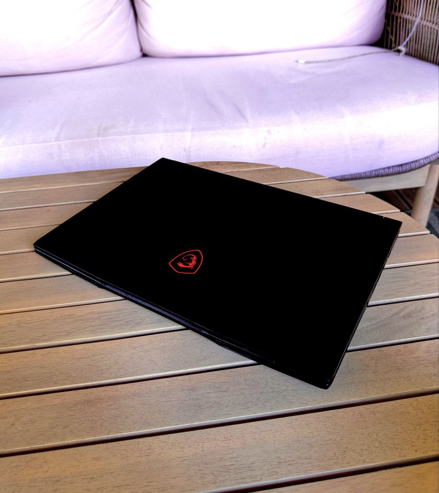геймърски лаптоп MSI Thin GF63 , GTX 1650 , 16RAM , 512GB SSD