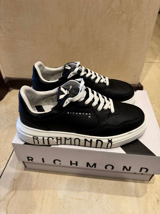 Мъжки обувки John Richmond