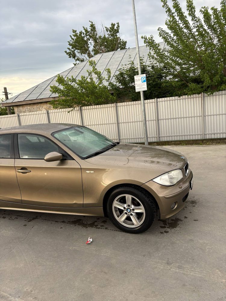 Vand bmw seria 1 2.0i