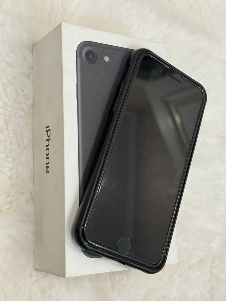 IPhone 7, Black 128Gb