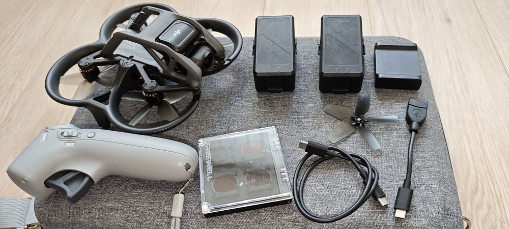 Dji Avata с две батерии, remote controller и куфар