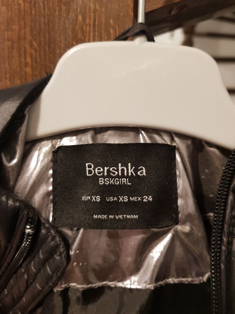 Geaca fas Bershka