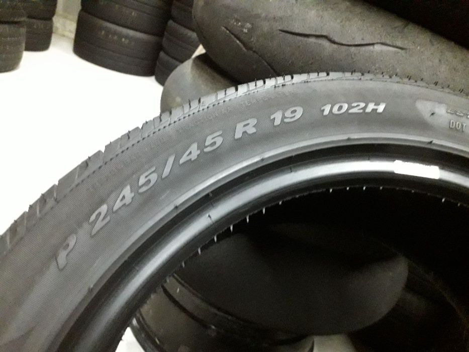 PIRELLI 245/45/19-2бр 7.5мм