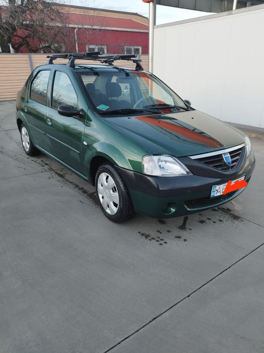 Vând Logan 1,6 mpi