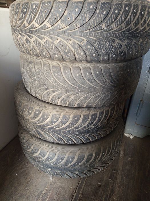 Зимние шины шипованные 185/15/65