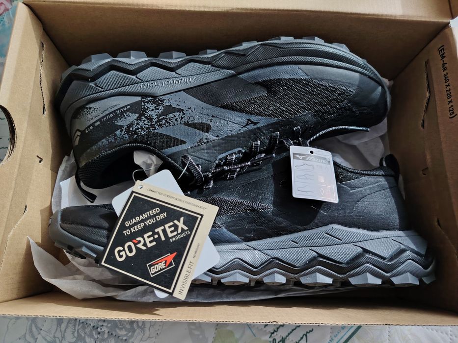 Adidași mizuno gore-tex