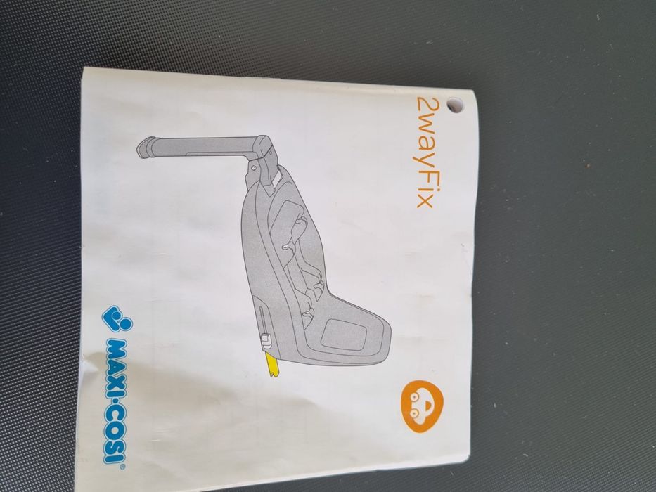 Детско столче Maxi Cosi/IsoFix система за кола