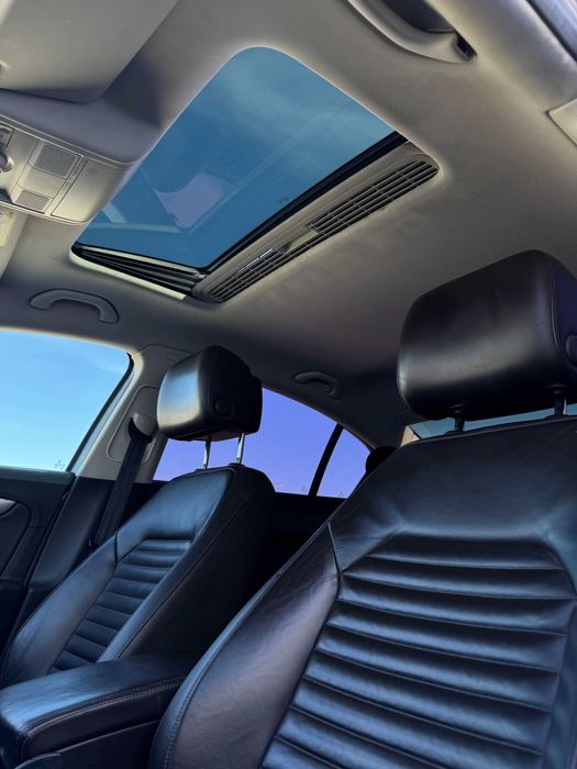 Volkswagen Passat B7 2011 Trapa, Navi, Piele, Incalzire scaune,inscris