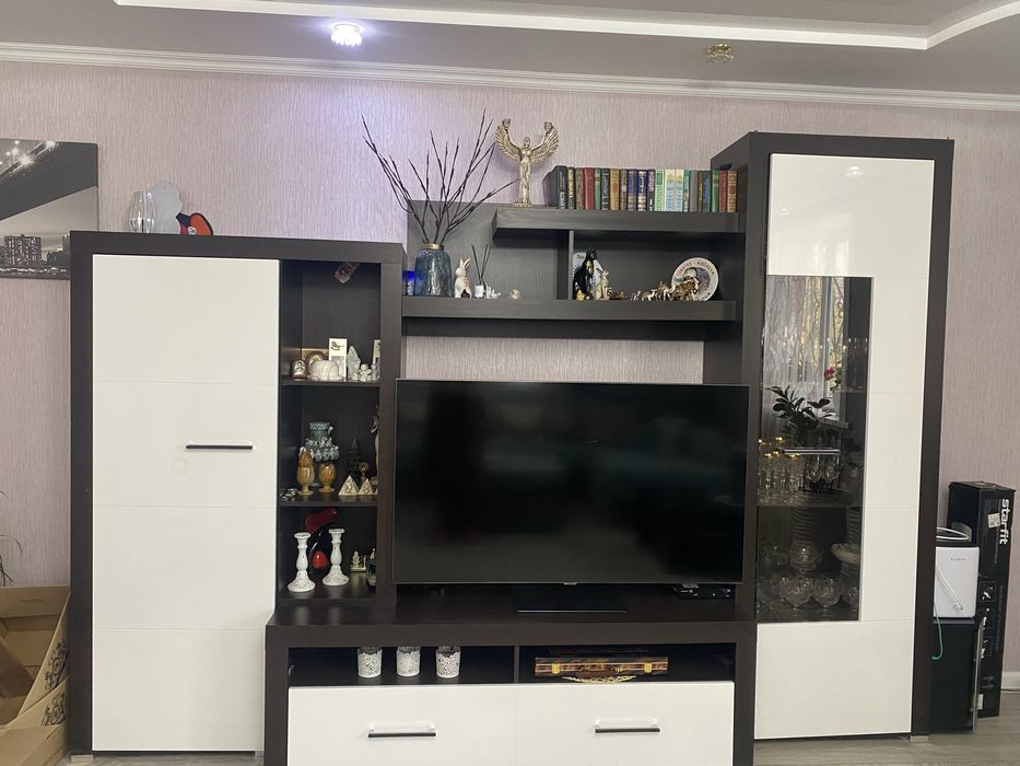 Продам стенку в гостинную