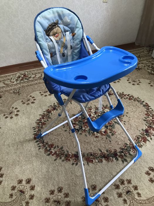 Детский стульчик для кормления