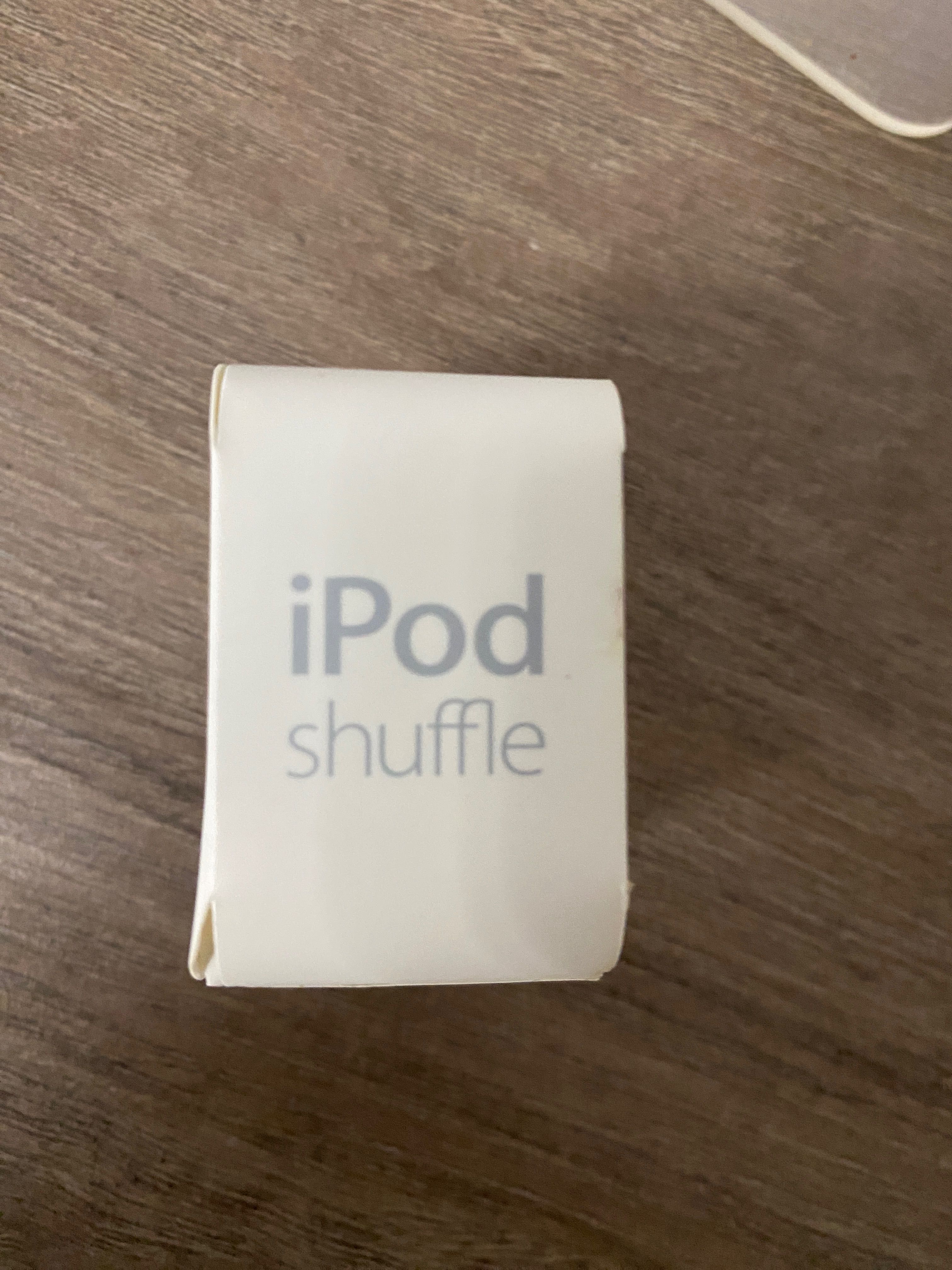 Apple IPod shuffle 4generation 2 GB
