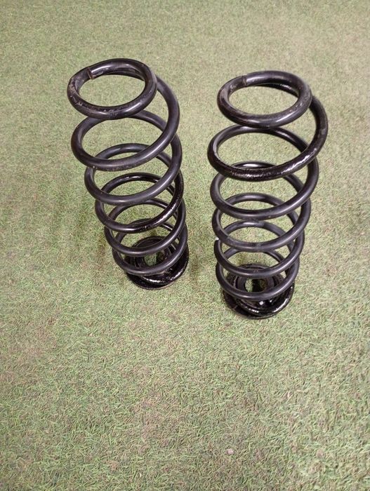 Arcuri spate Vw Golf 5