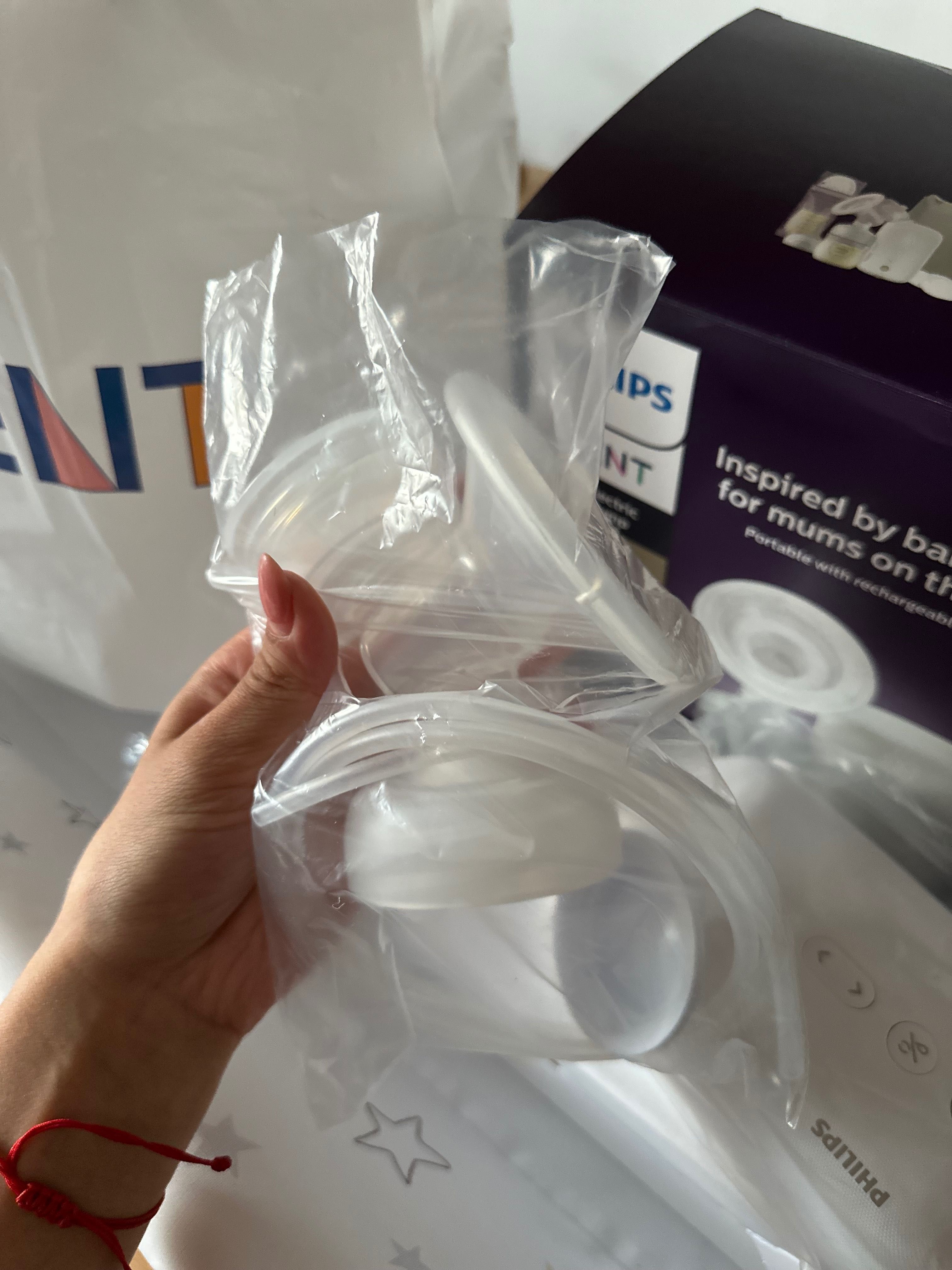 Чисто Нова ! Philips Avent Premium електрическа  помпа за кърма