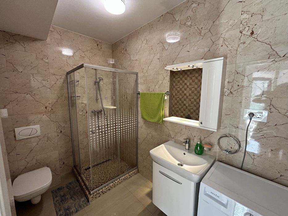 Sea view apartament 2 camere cu parcare privata