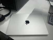 MacBook Pro 14” (2023) — M3, 8GB/512GB, Silver