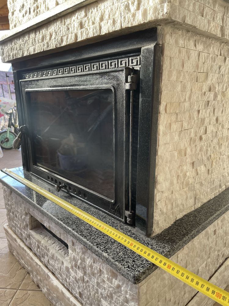 Semineu mobil cu 3 fumuri interioare, placat cu piatra naturala+granit