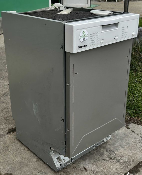 Съдомиялна Miele 45 см за вграждане G1102 SCi