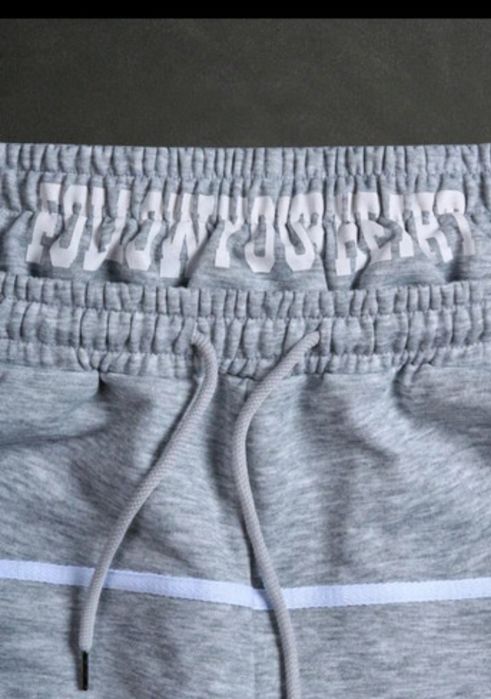 Pantaloni scurți la moda