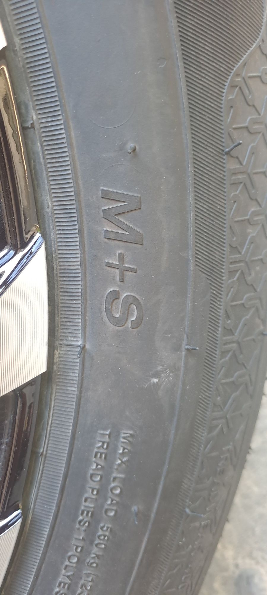 Maybach diska baloni bilan sotiladi. R15