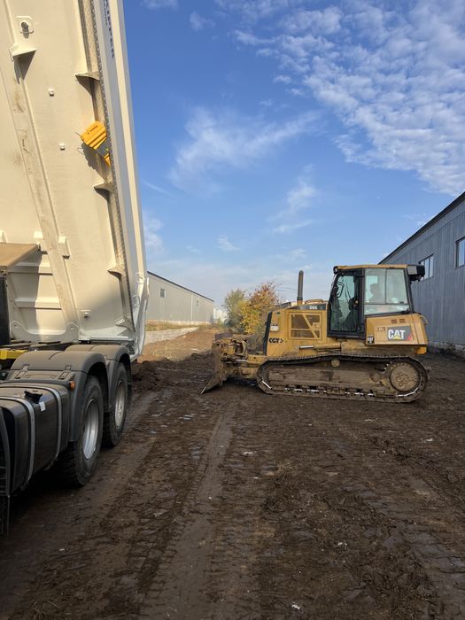 Inchiriez Basculanta 18mc,Pamant NEGRU vegetal, Demolari si evacuat