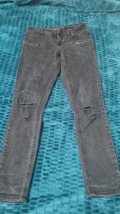 Blugii slim fit pt barbati