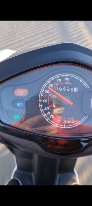 Vand scuter (nu vespa,yamaha,aprilia,piaggio)