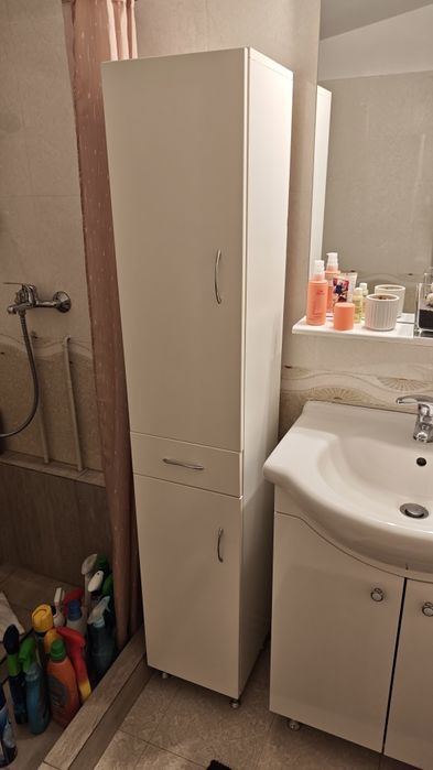 Mobilier baie - suport + chiuveta + baterie + oglindă cu becuri + dula