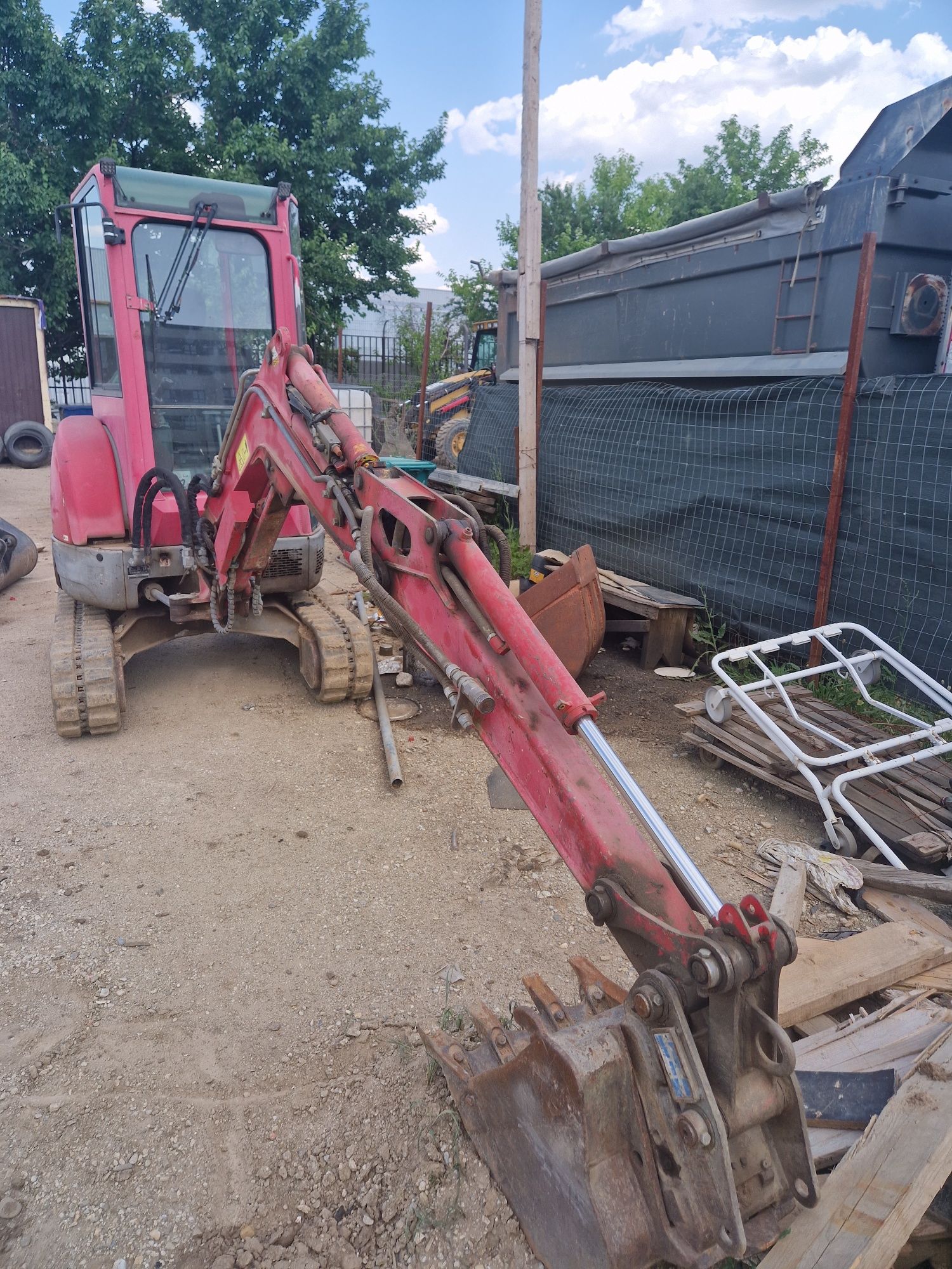 Mini excavator Yanmar