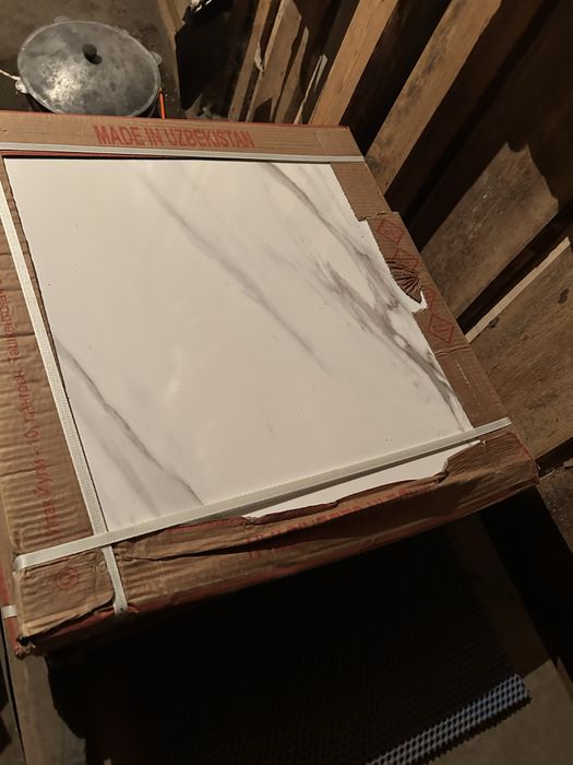 Продам кафель глянцевый