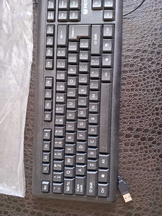 Продават се клавиатура