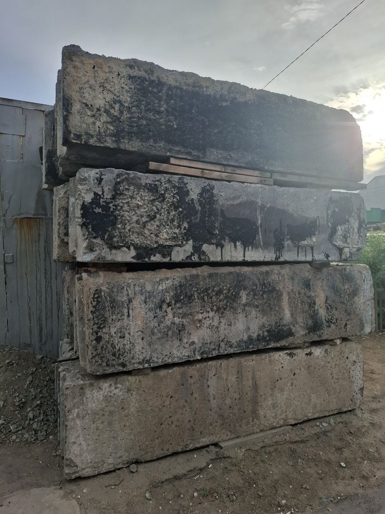 Продам фбскиии 4