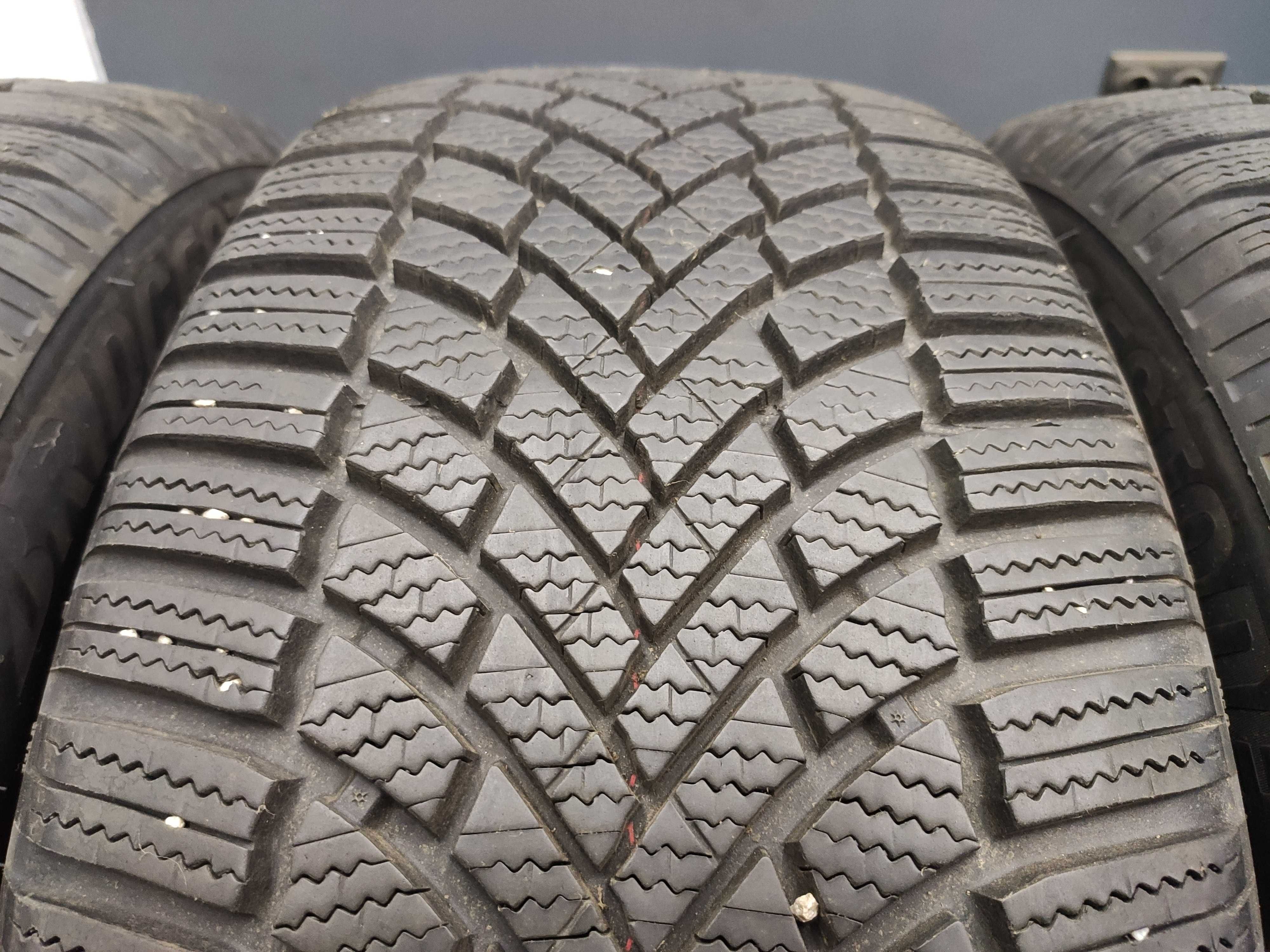 4бр Зимни Гуми 235 55 17 - Bridgestone - DOT 2022