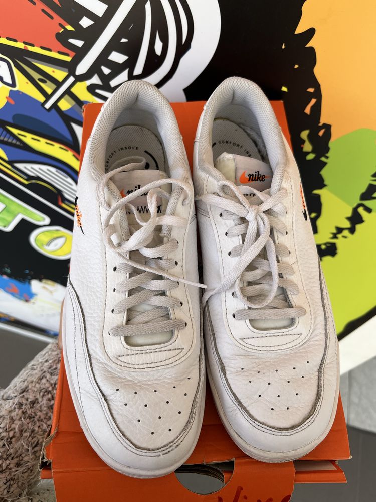 Кожени кецове Nike COURT VINTAGE