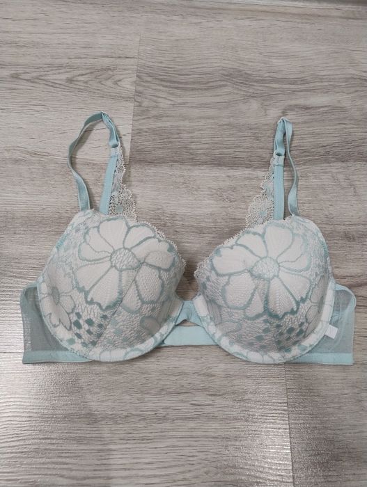 Sutien VICTORIA'S SECRET masura 32C