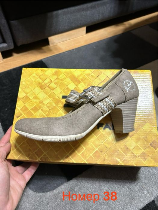 Обувки по 10лв./чифт.