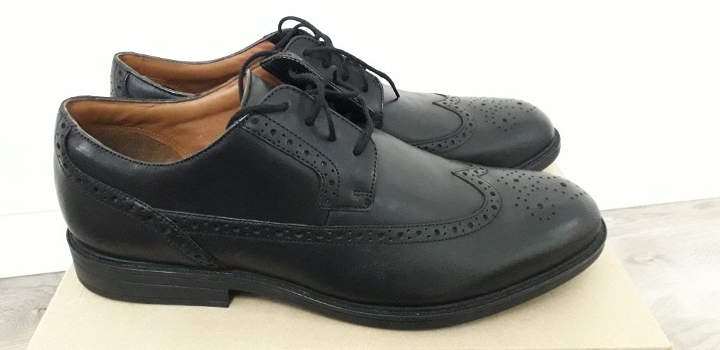 Pantofi de ocazie CLARKS