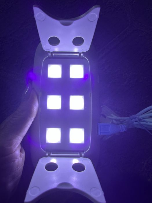 Продам мини лампу для маникюра